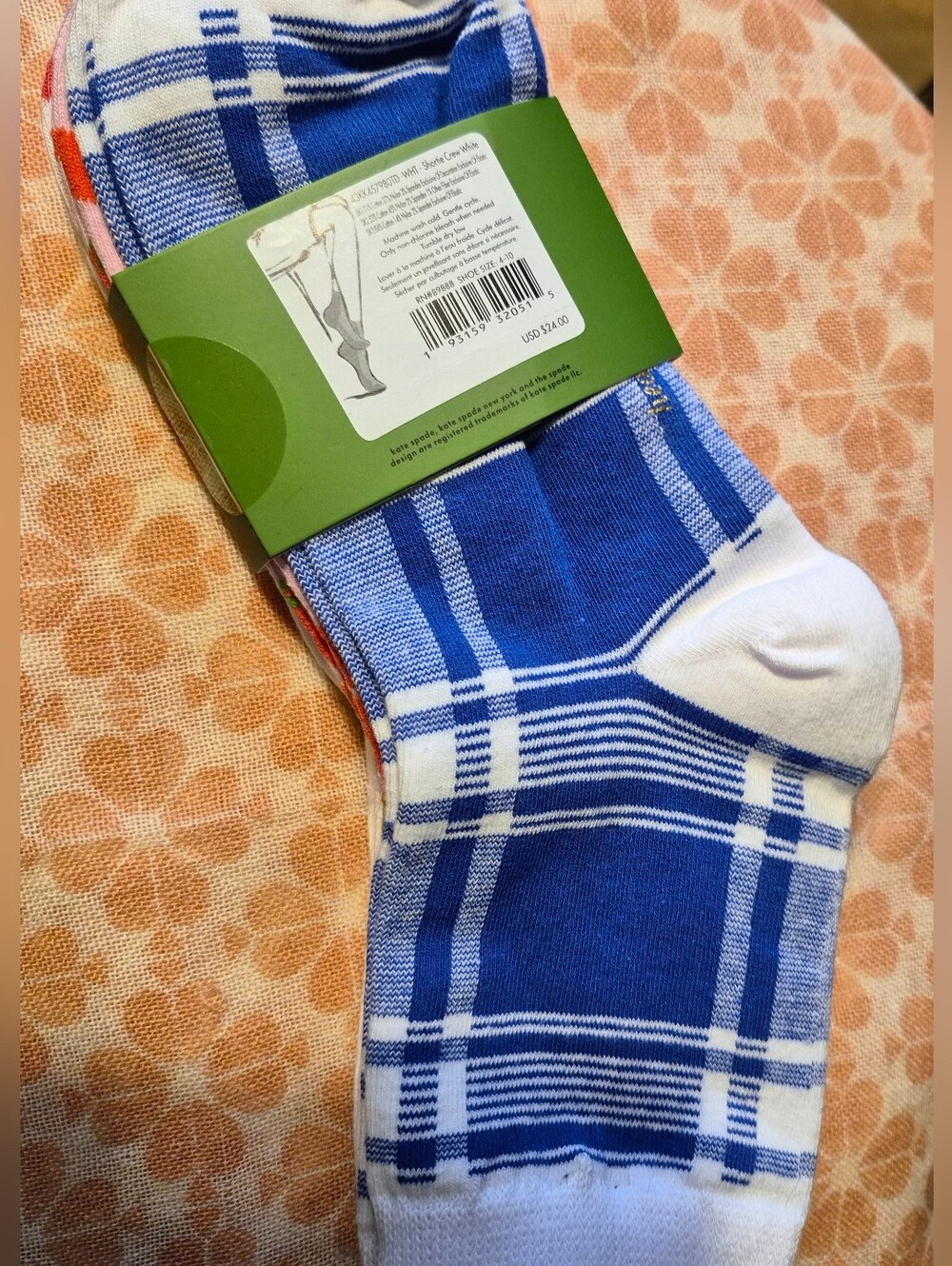 NWT π©· KATE SPADE π©· CREW SOCK π§¦choose a 3 PACK π§ super cute designs! π $30 R - Picture 5 of 14